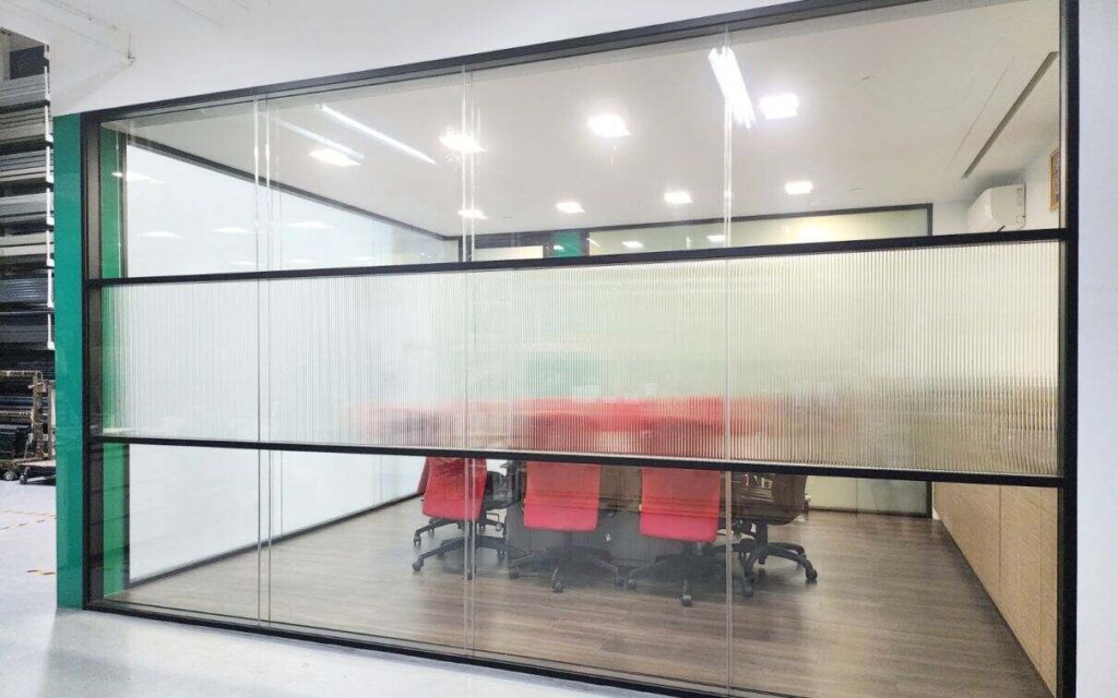 aluminum frame interior décor tips